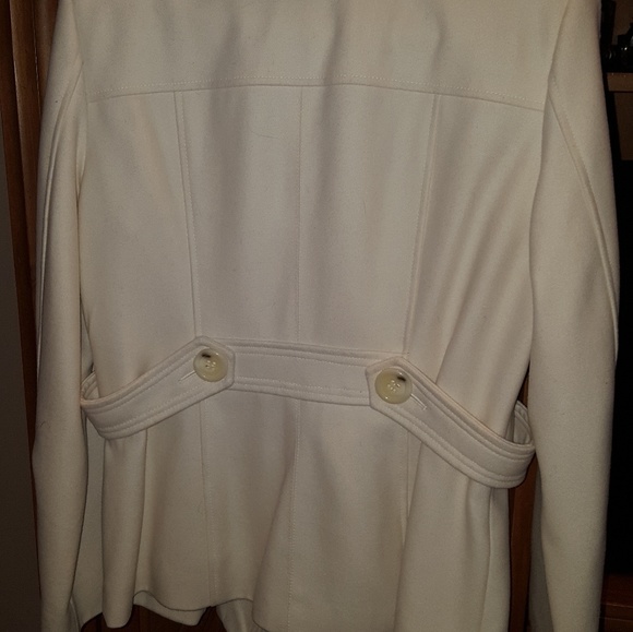 Coat - Picture 3 of 4